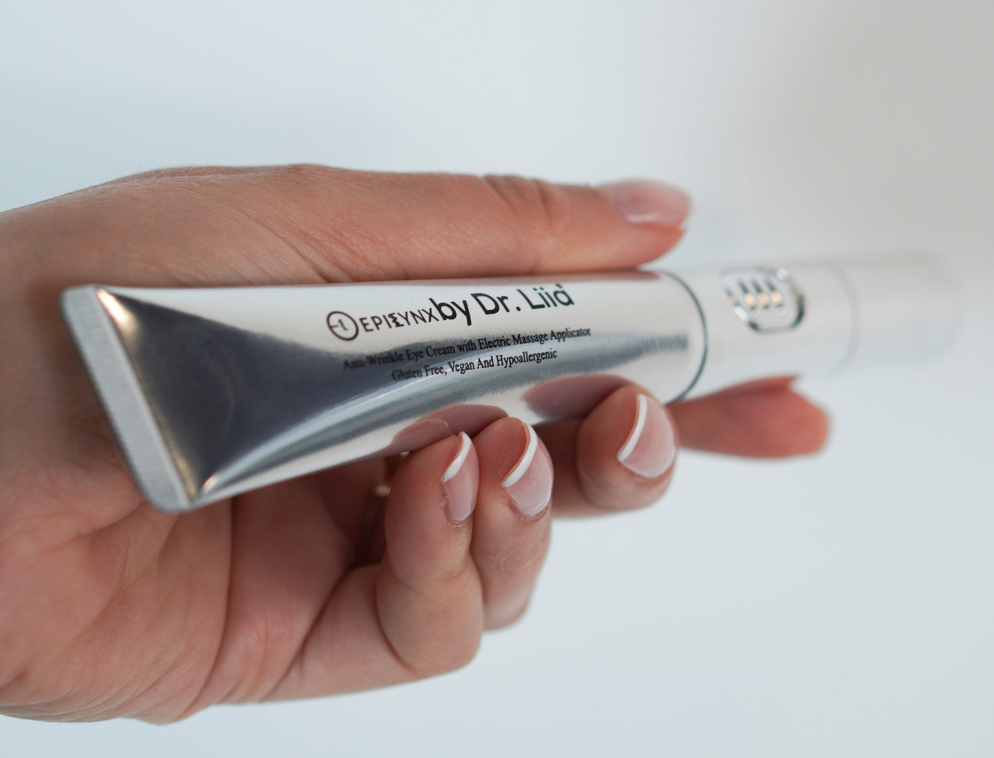 Ultra Renewal Depuffing Eye Cream Brightening for Sensitive Skin